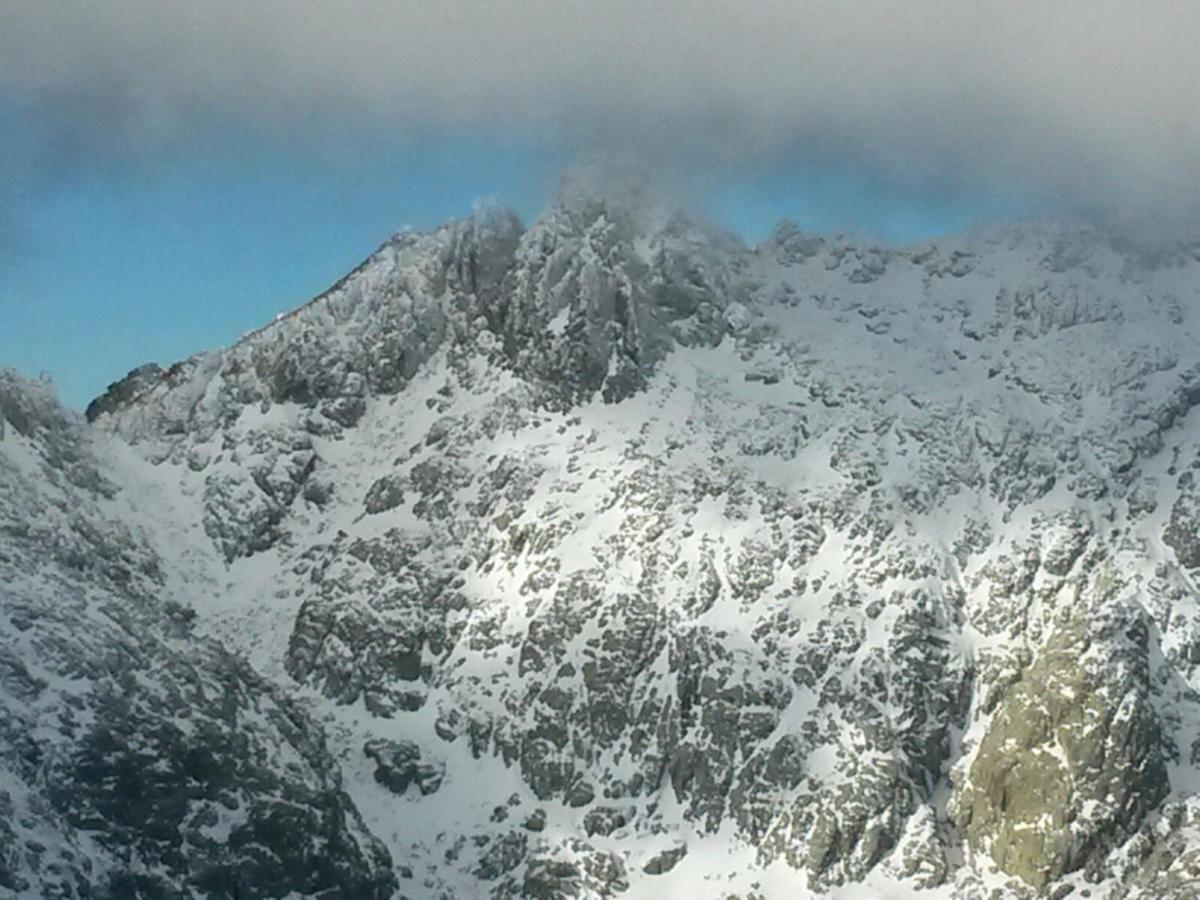 Pensjonat Artesano I Y III Navarredonda de Gredos Zewnętrze zdjęcie
